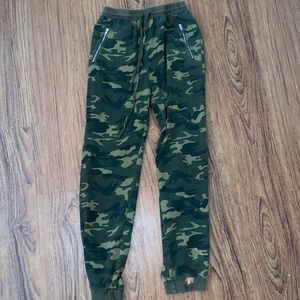 CAMO JOGGER